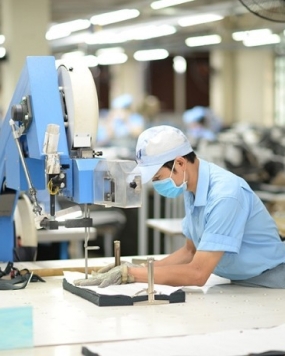 5 CÁCH PHỐI ĐỒ CHO MGƯỜI LÙN BÁNH BÈO 